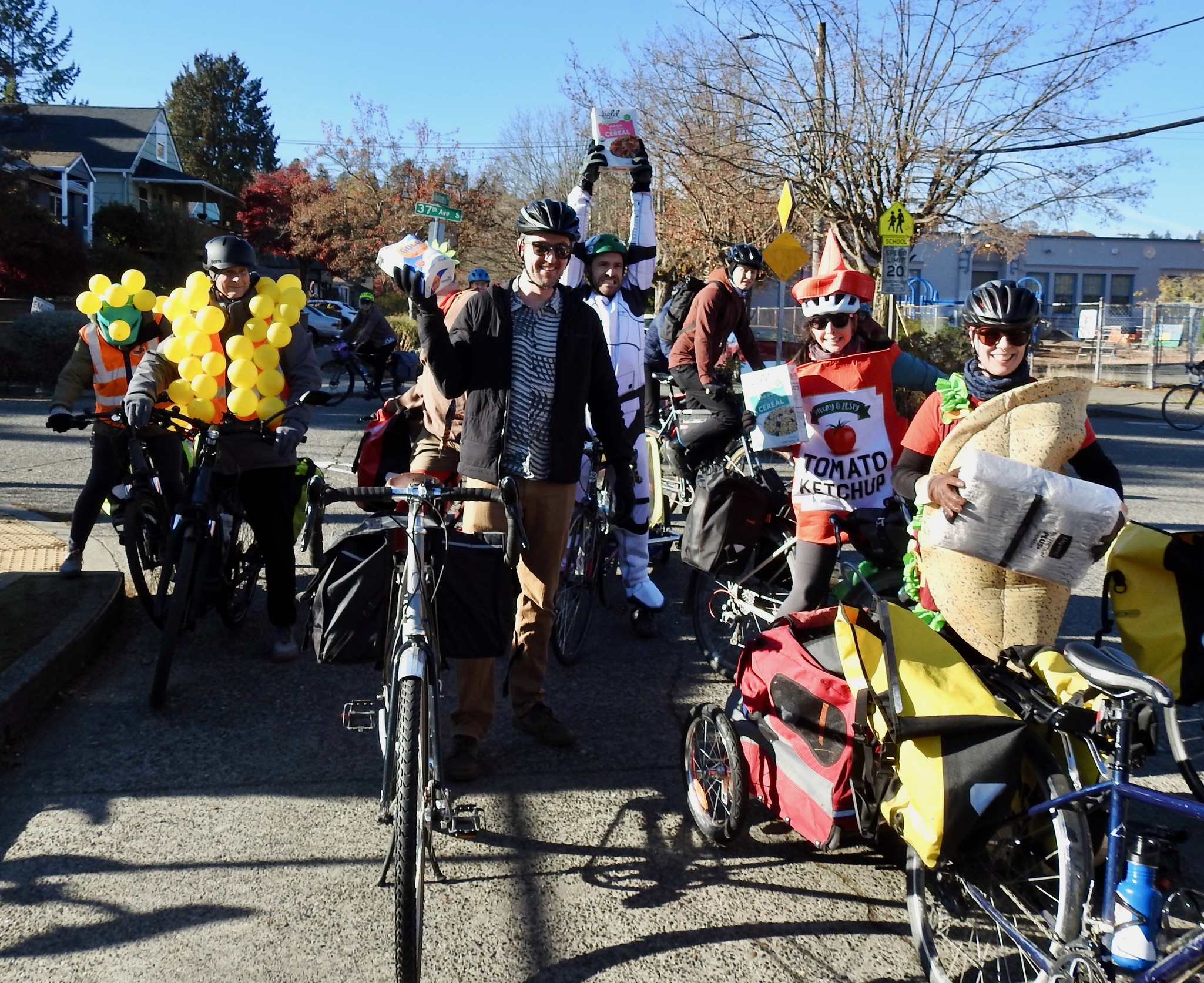 Cranksgiving volunteers